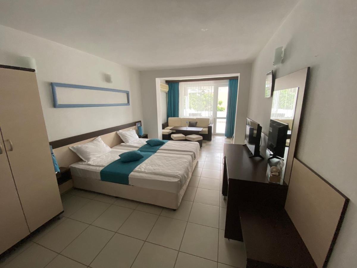 Lilia 2 Family Hotel Primorsko Eksteriør billede