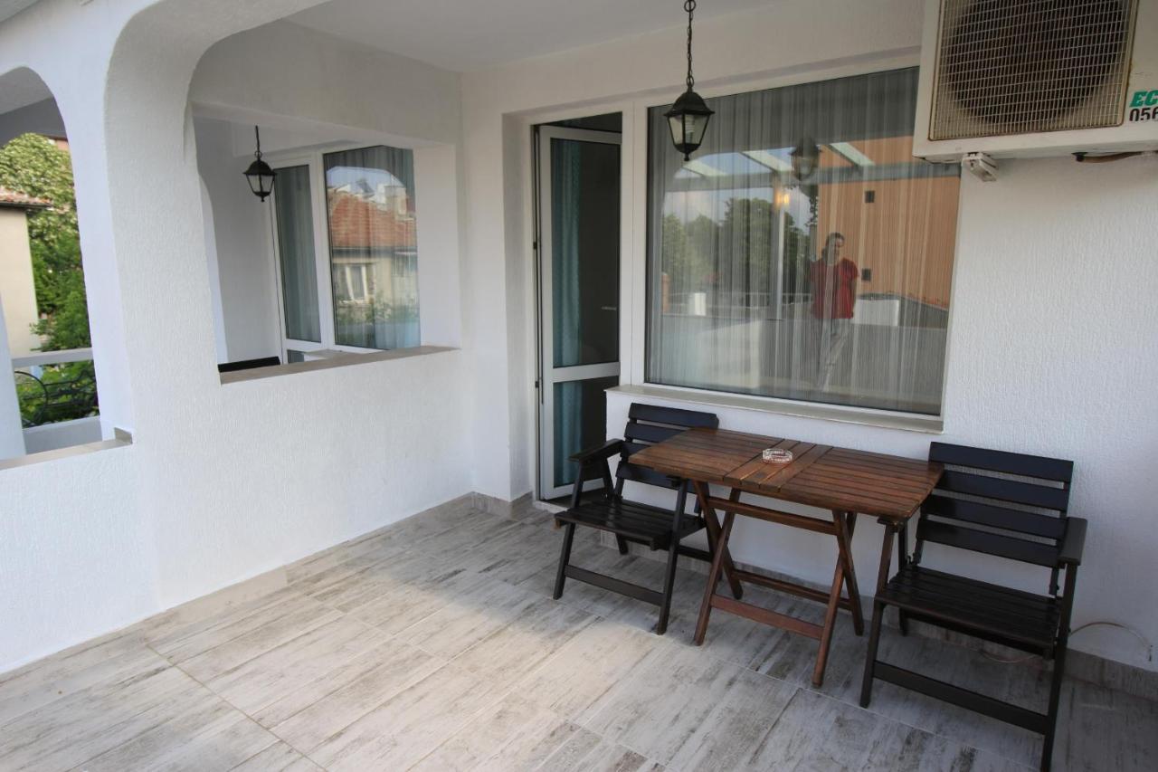 Lilia 2 Family Hotel Primorsko Eksteriør billede